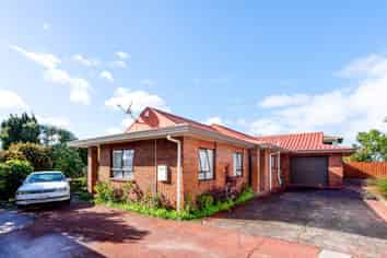 2/329 Western Hills Drive, Avenues