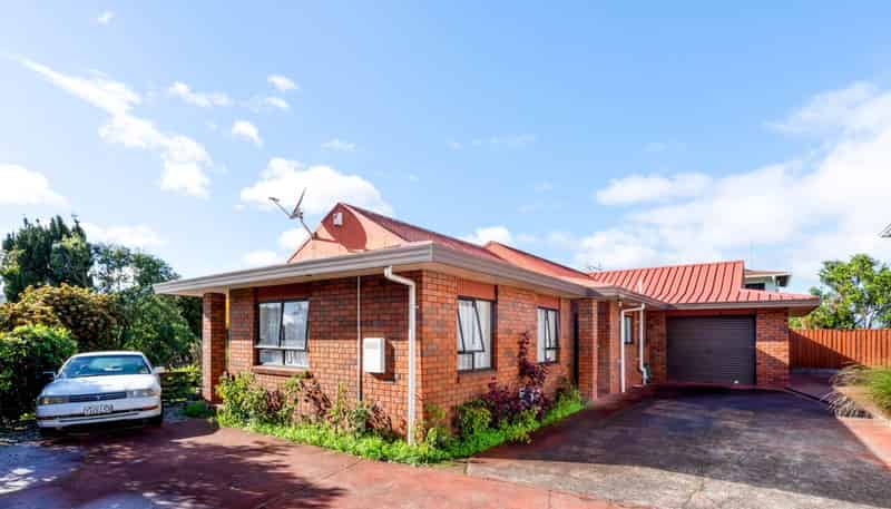 2/329 Western Hills Drive, Avenues