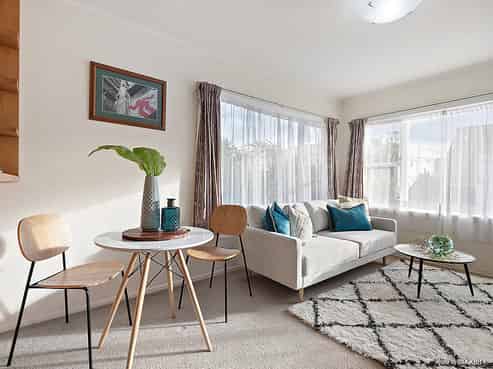 8/117 Austin Street, Mount Victoria