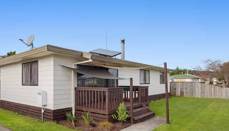 17B Amokura Road, Taneatua