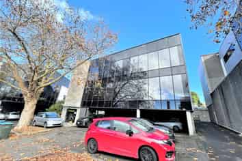 GREAT FREEMANS BAY OFFICE/WAREHOUSE