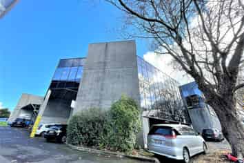 GREAT FREEMANS BAY OFFICE/WAREHOUSE