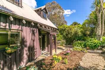 Auckland - Address withheld