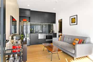 2/165 Hobsonville Point Rd, Hobsonville