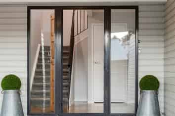 8B Fourteenth Avenue, Avenues