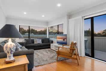 8B Fourteenth Avenue, Avenues