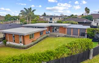 26 Tyrian Close, Half Moon Bay