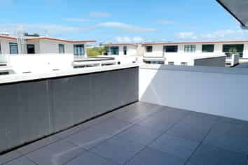 701/26 Library Lane, Albany