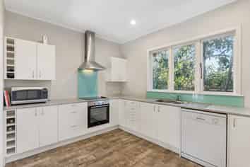 6 Riddell Road, Glendowie