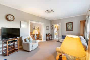 4 Riddell Road, Glendowie