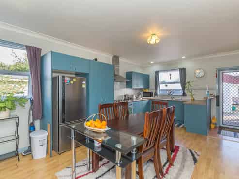 7 Winchester Street, Levin