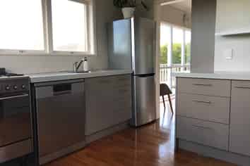 9a Edison Place, Saint Heliers