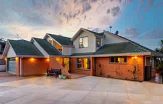 17 Elsfield Place, Torbay