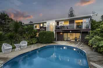 71 Daffodil Street, Titirangi