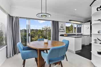 71 Daffodil Street, Titirangi