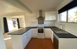 8A Lodge Avenue, Mount Maunganui