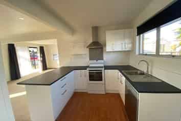 8A Lodge Avenue, Mount Maunganui