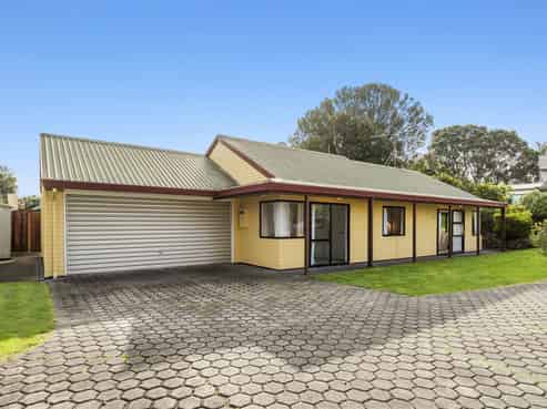 342B Papamoa Beach Road, Papamoa