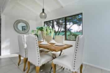 1 Sunnyview Road, Greenhithe