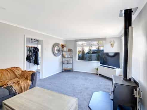 25 Byron Street, Mornington