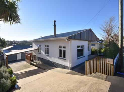 25 Byron Street, Mornington