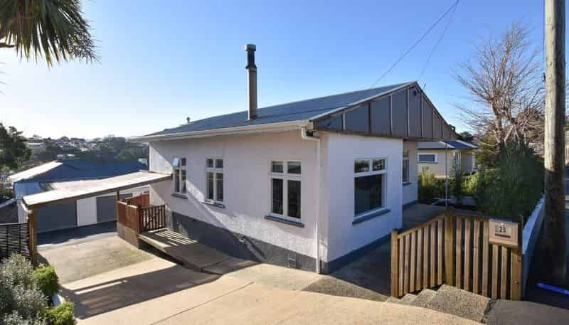 25 Byron Street, Mornington