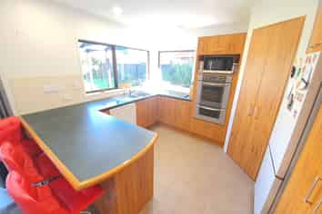 129 Walter Strevens Drive, Conifer Grove