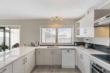 2/61 Amaru Road, One Tree Hill