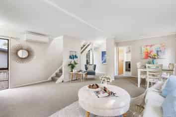 2/8 Woodhams Street, Beach Haven