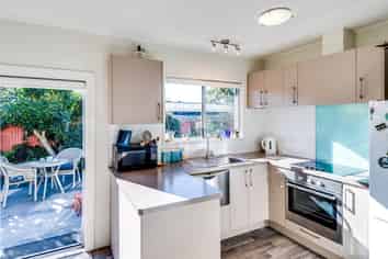 1/4 McKeefry Avenue, Greenmeadows