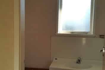 16 Karamea Crescent, Kelvin Grove