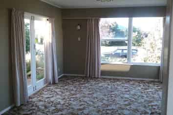 16 Karamea Crescent, Kelvin Grove