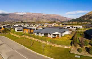 5 Nancy Lane, Wanaka