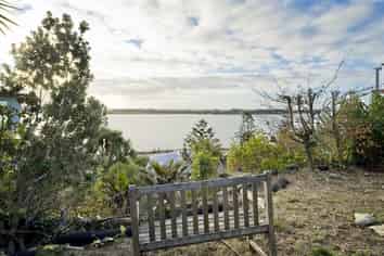 24 The Brae, Mount Pleasant