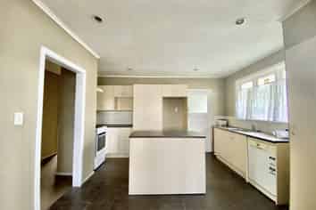 B/18 Alexander Street, Papakura