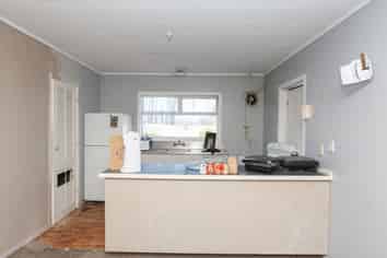 8/15 Coates Street, Hamilton East