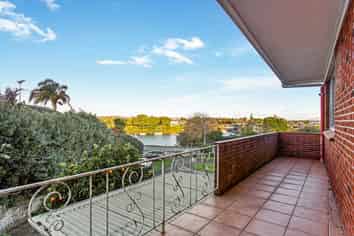 3/12 Bridge Street, Panmure