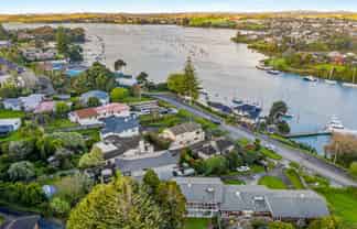 3/12 Bridge Street, Panmure