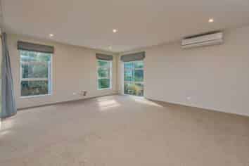 53 Liberty Crescent, Beachlands