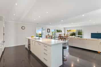 42 Sovereign Street, Flat Bush