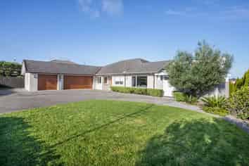 42 Sovereign Street, Flat Bush