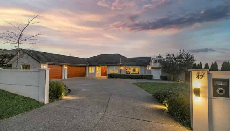 42 Sovereign Street, Flat Bush