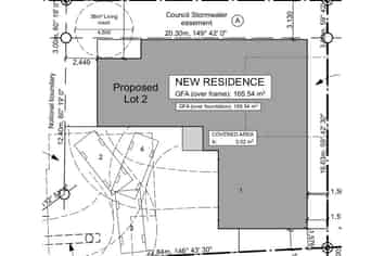 926 Tremaine Avenue, Roslyn