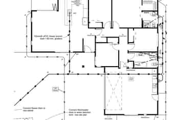 926 Tremaine Avenue, Roslyn