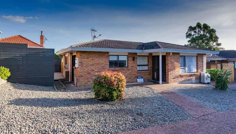 2/69 Stamford Park Rd, Mount Roskill