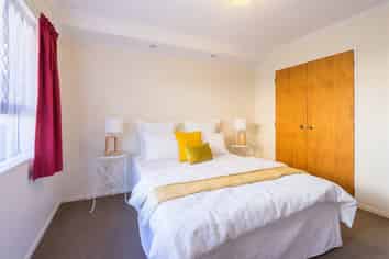 2/69 Stamford Park Rd, Mount Roskill