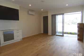 1/2 Warrant Officer Lane, Hobsonville