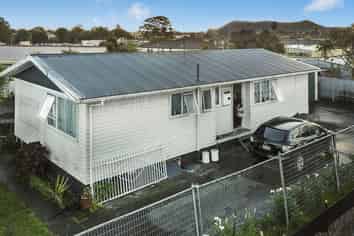 22 Watchfield Close, Mangere