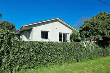 7 Kaka Street, Western Heights