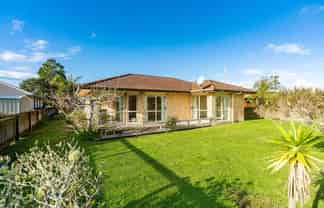 14 South Road, Waipu